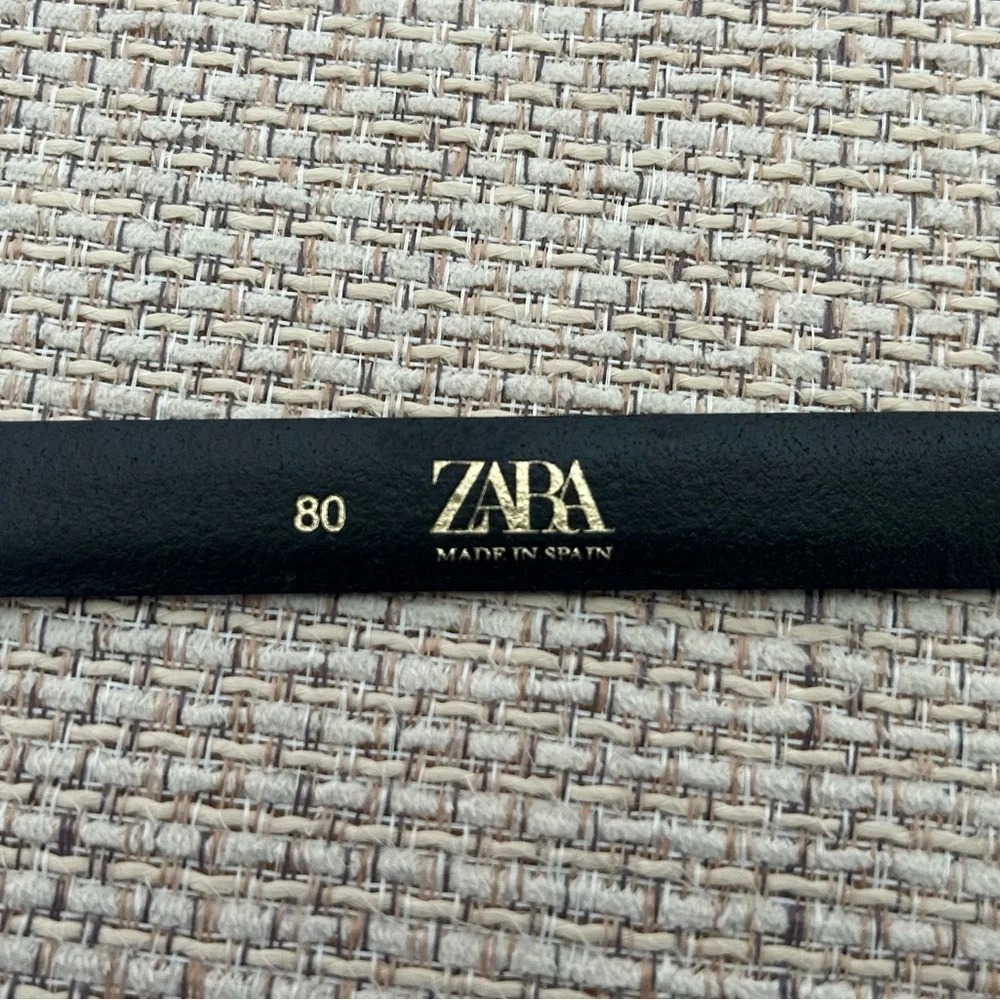 Zara Black Leather Belt with Gold Accents - Picture 4 of 5